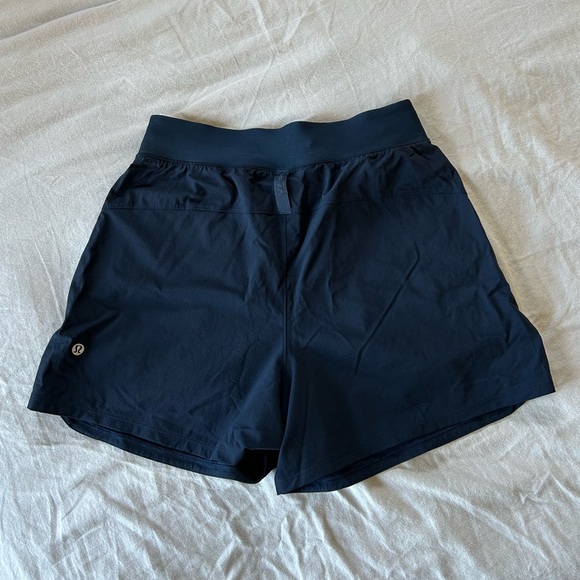 License to Train High-Rise Short 4" - Picture 3 of 4